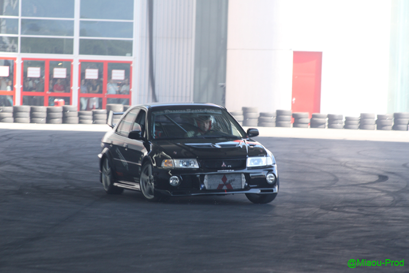 STS_090025
